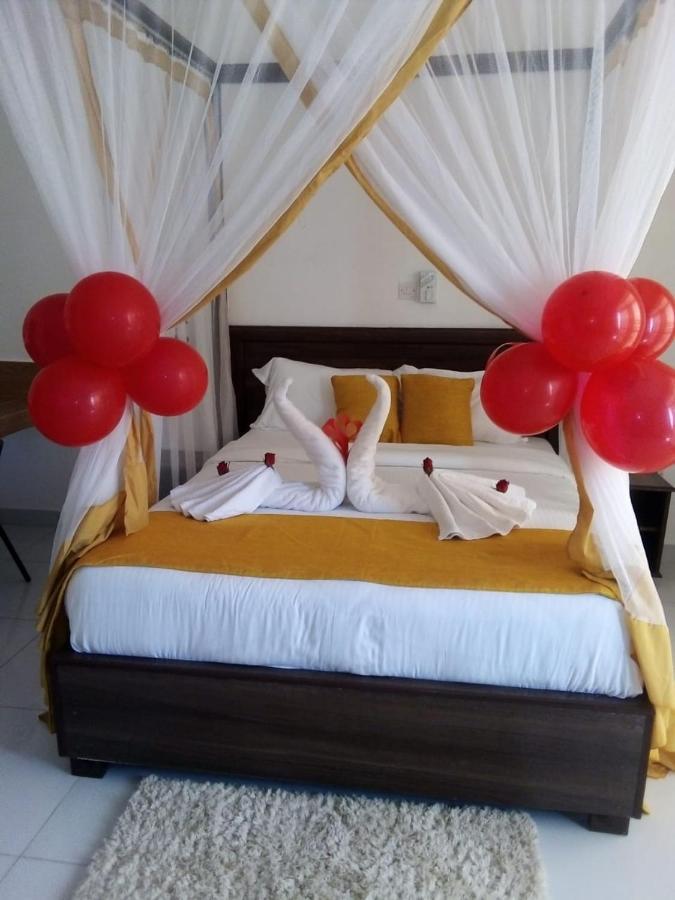 Diani Palm Resort Diani Beach Ngoại thất bức ảnh